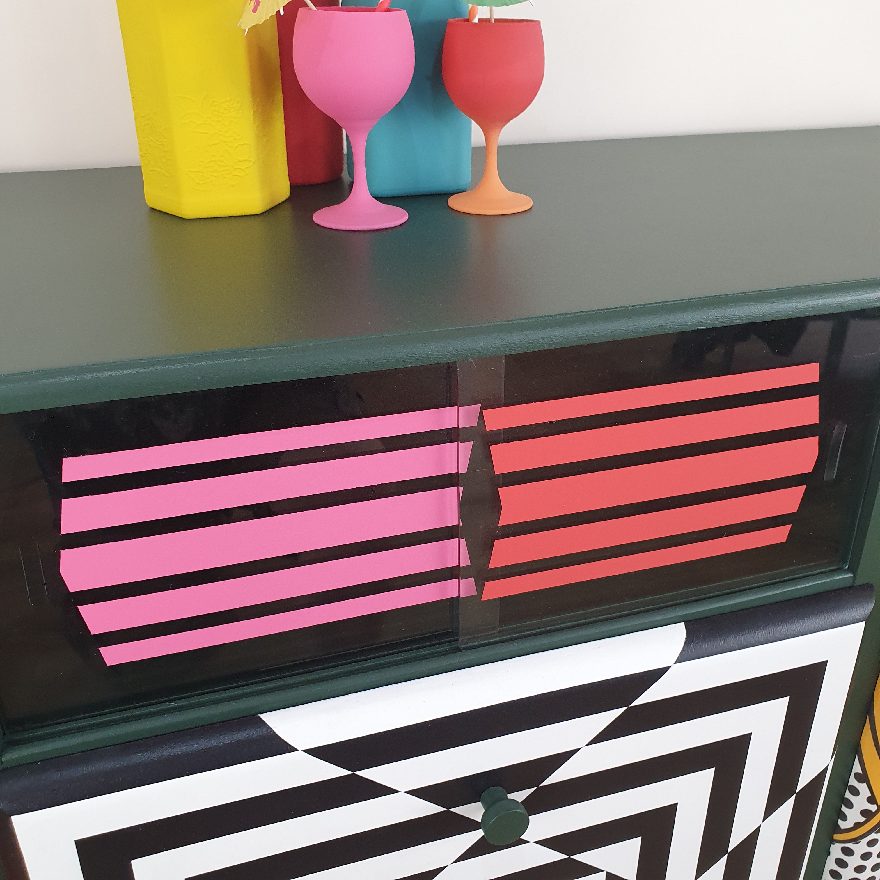 Retro colourful Pop Art sideboard, 1950s 'Mesmer-Eyes'