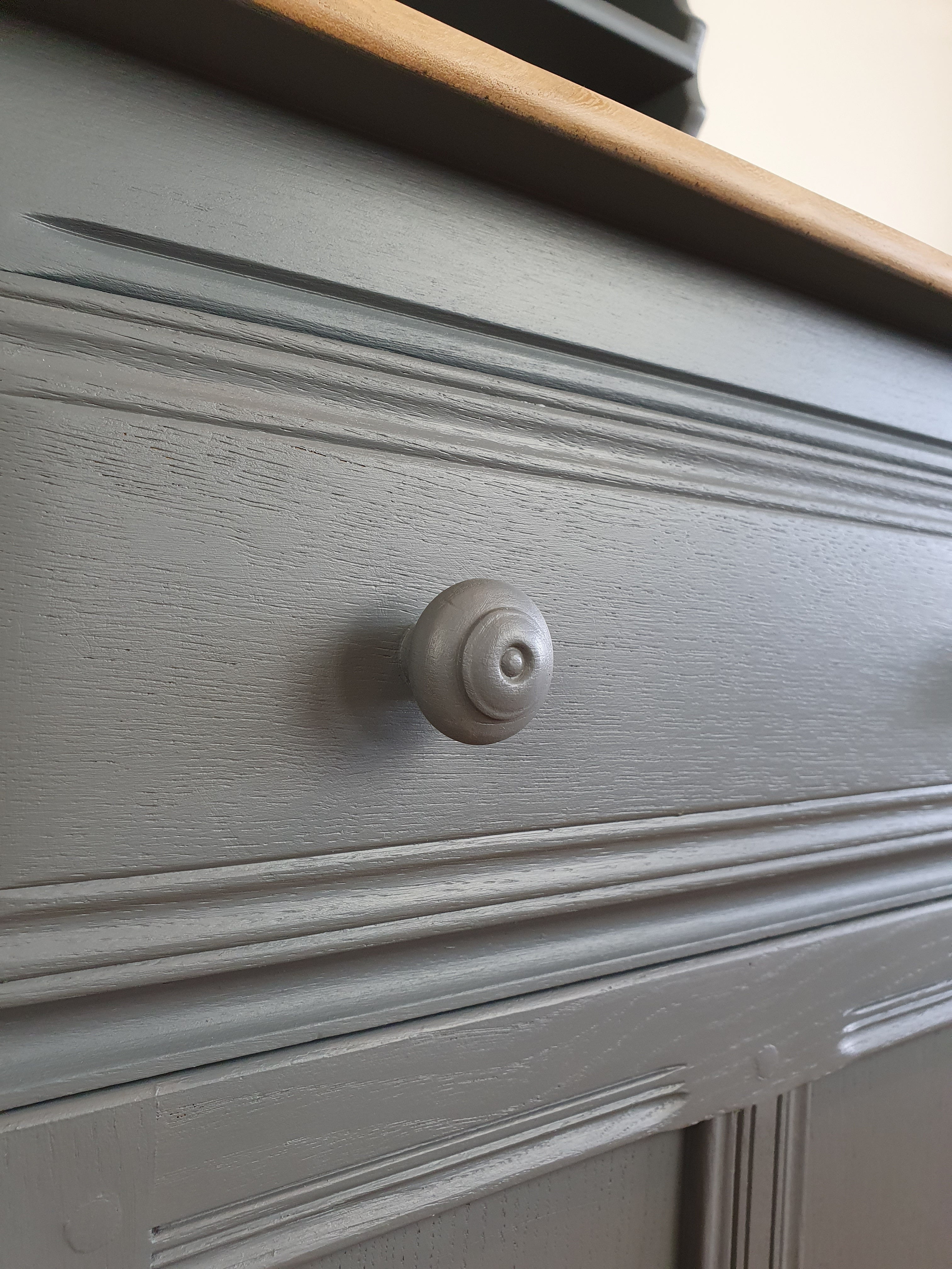 Grey Ercol 'Old Colonial' dresser