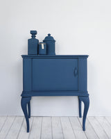 Fleur Chalky Look Spray - F66 Trendsetter Blue - scene