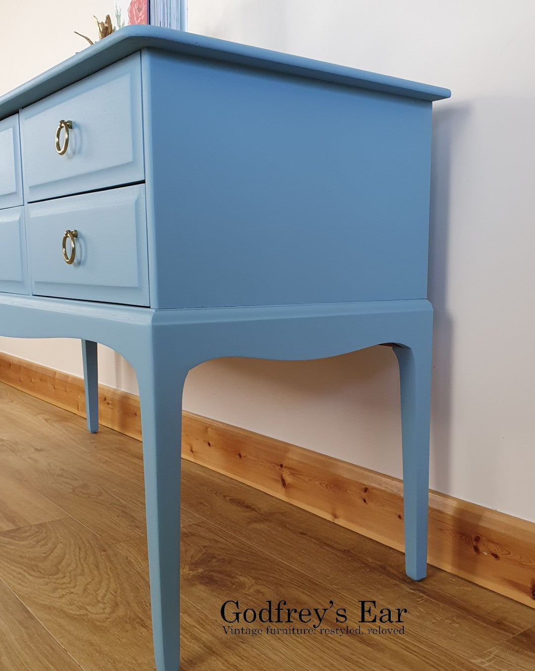 Light blue Stag Minstrel dressing table