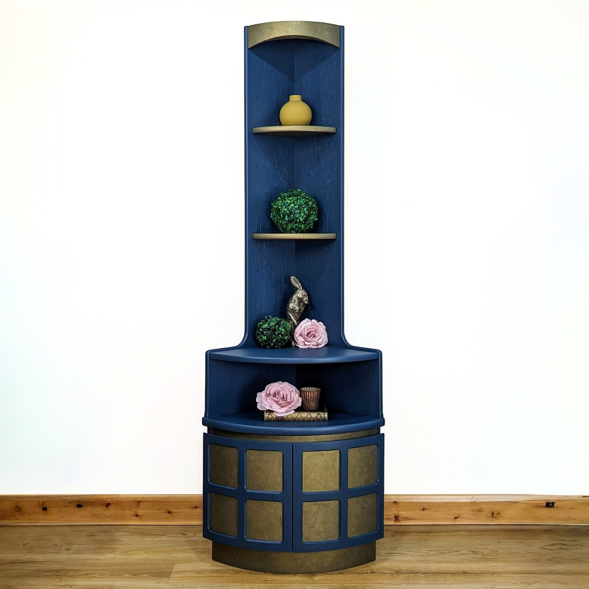 Nathan Squares corner unit in blue and bronze