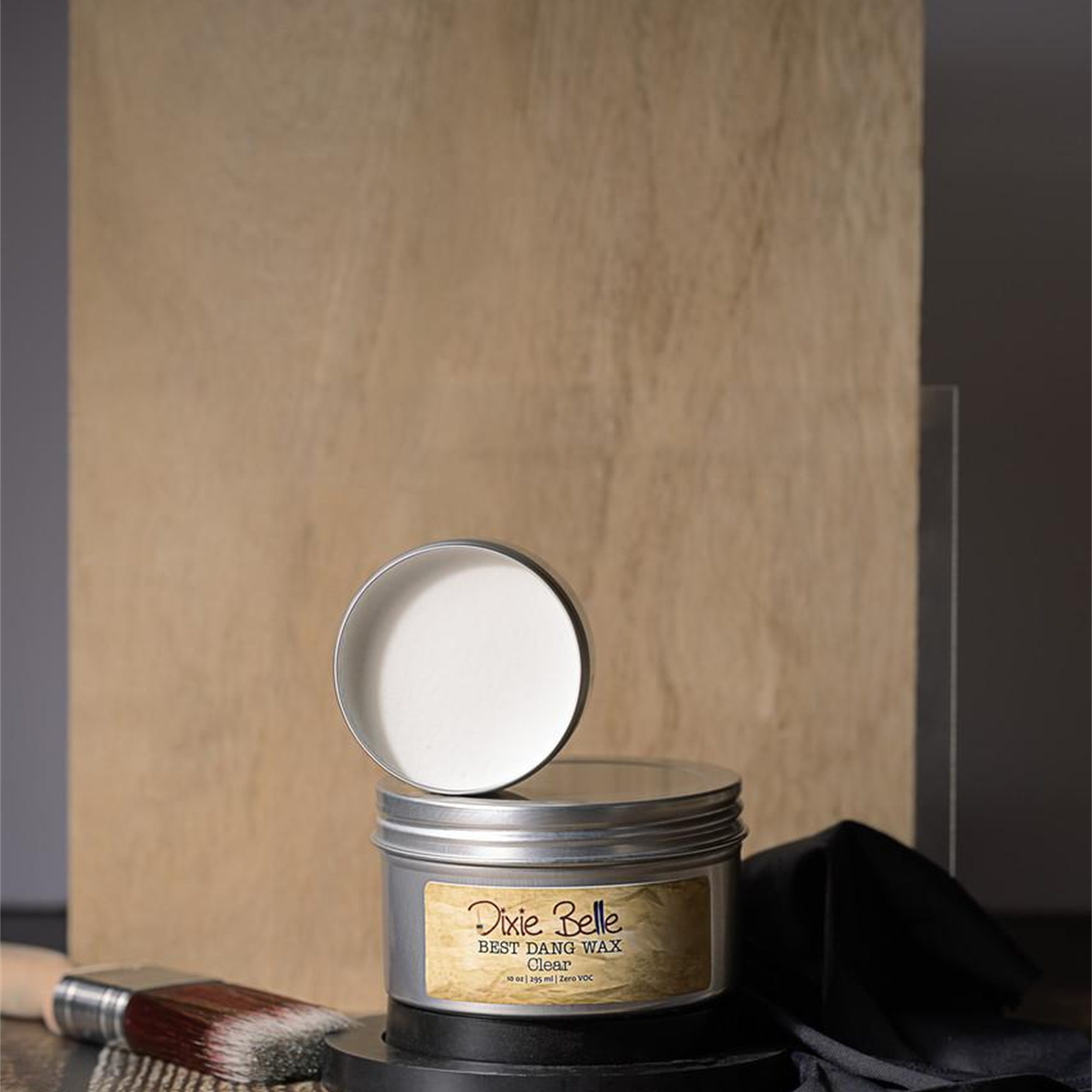 Dixie Belle Best Dang Wax Clear furniture wax - in use