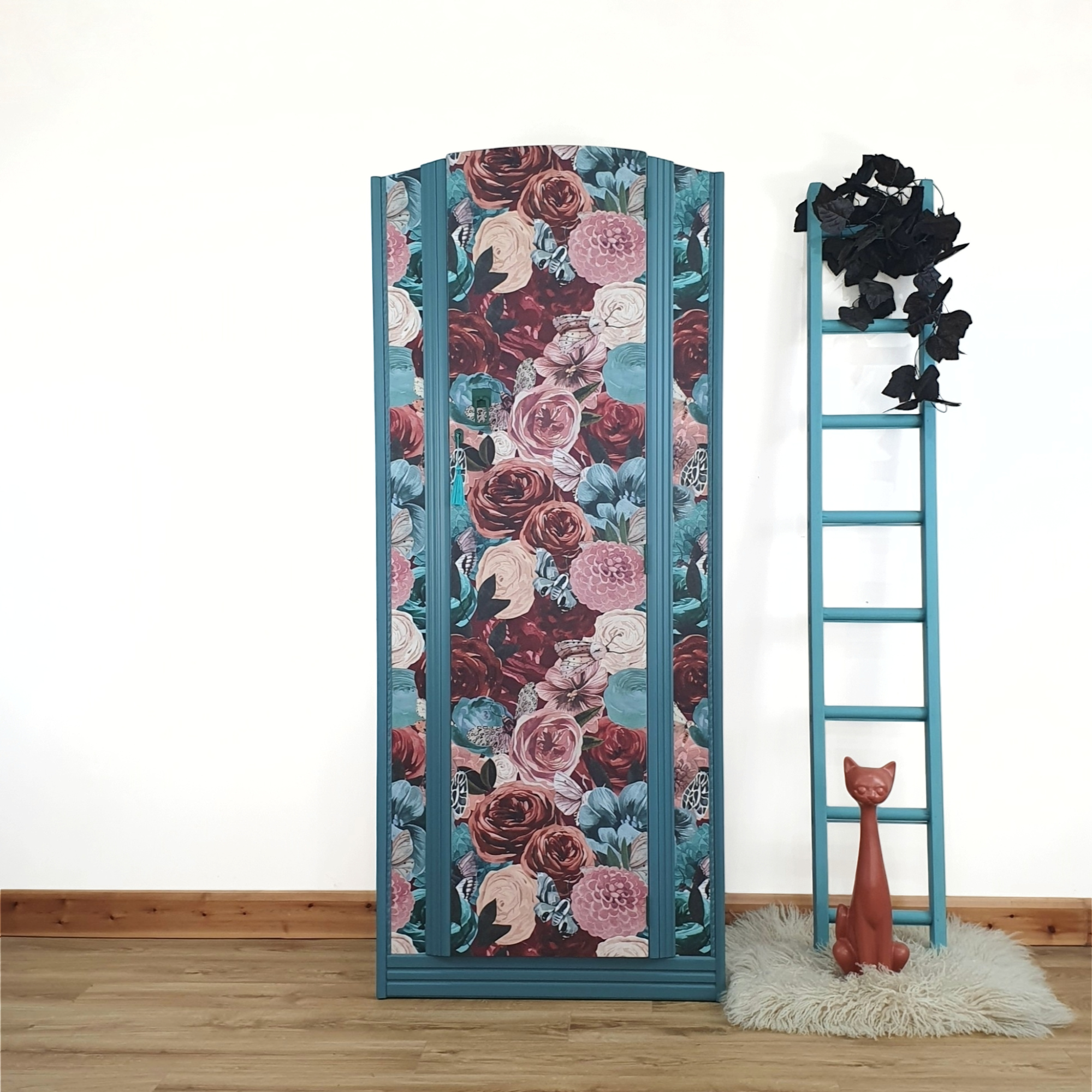 Vintage floral single wardrobe