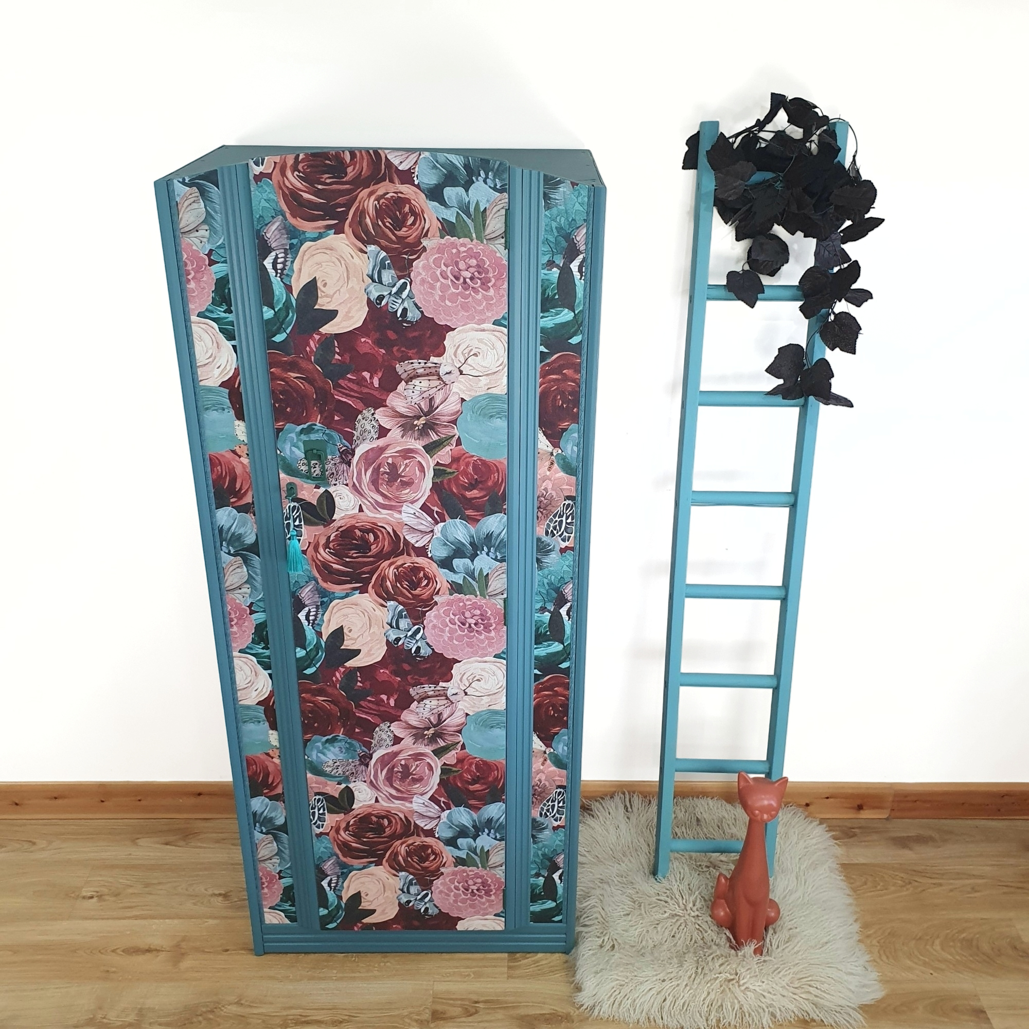 Vintage floral single wardrobe