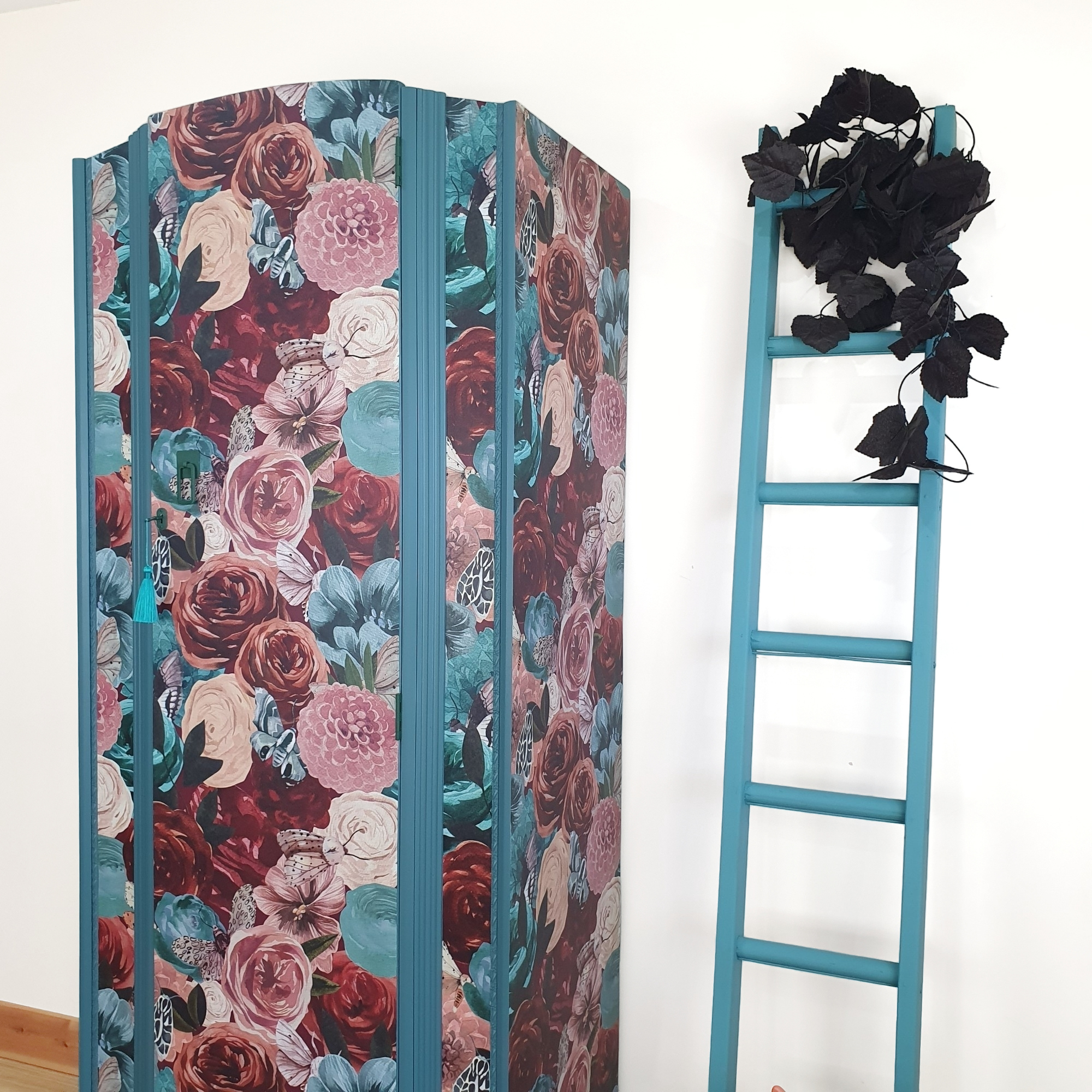 Vintage floral single wardrobe