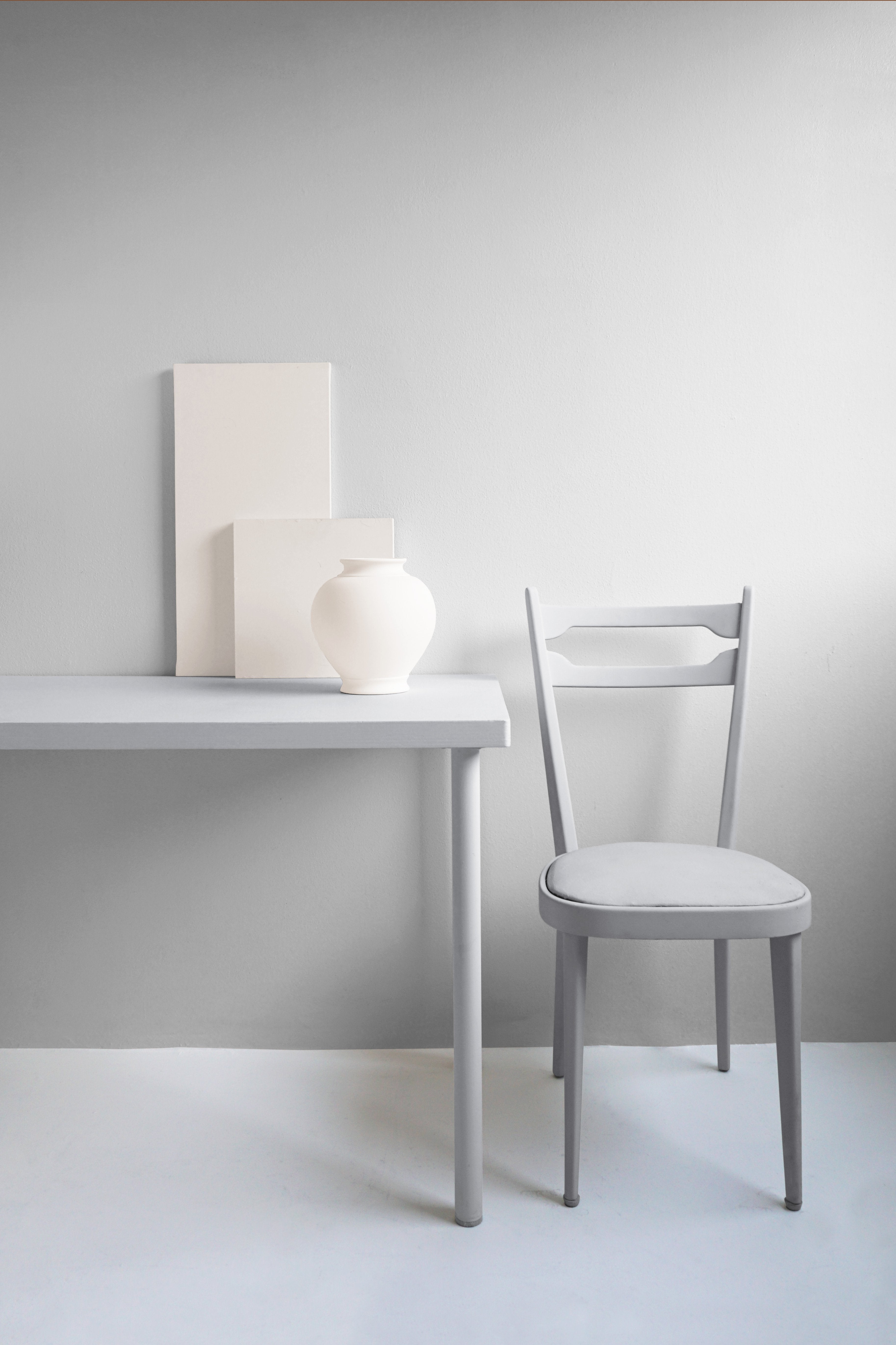 Fleur Chalky Look F09 Grey White - scene