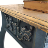 Gilded wooden plant stand